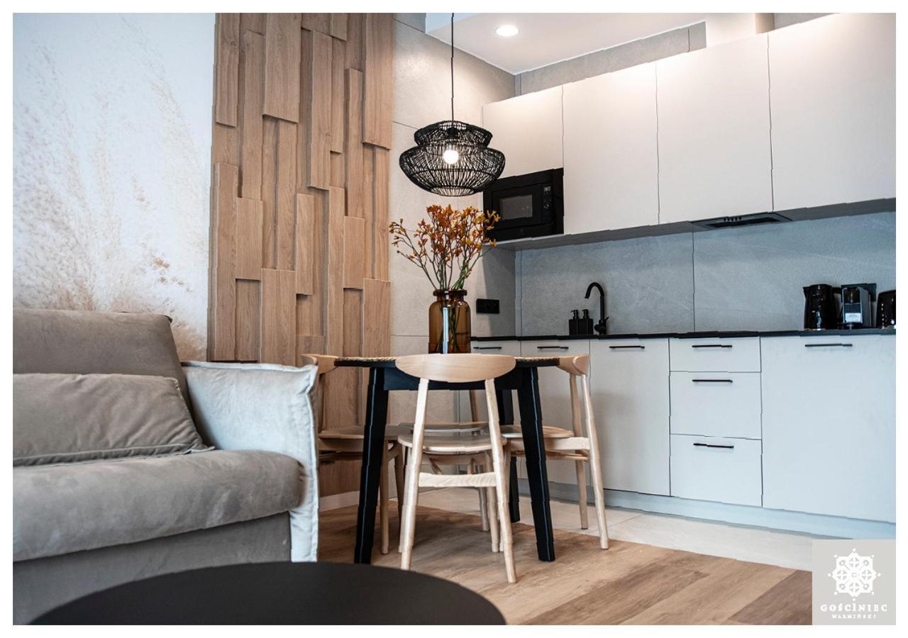 Gosciniec Warminski Apartment Pluski